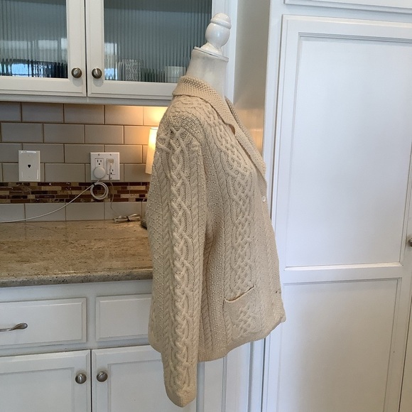 Ralph Lauren Exclusive Hand Knit Wool Knit Sweater - Cream Size Large Collared - Picture 3 of 8